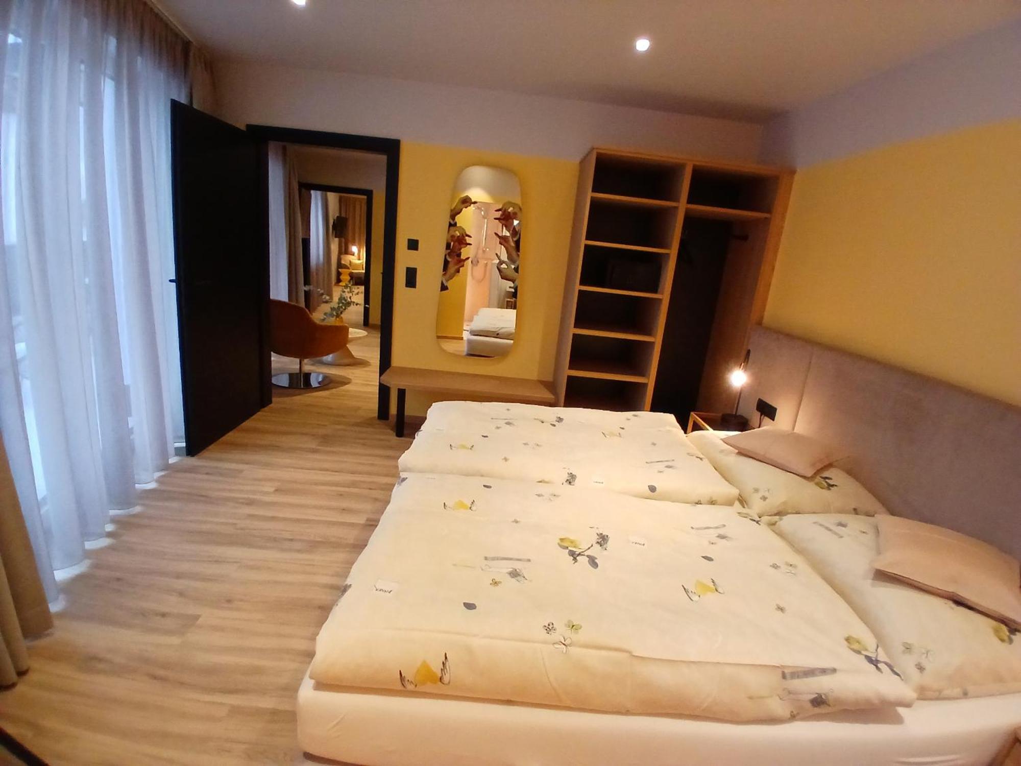Appartement Lorenzi Solden Luaran gambar