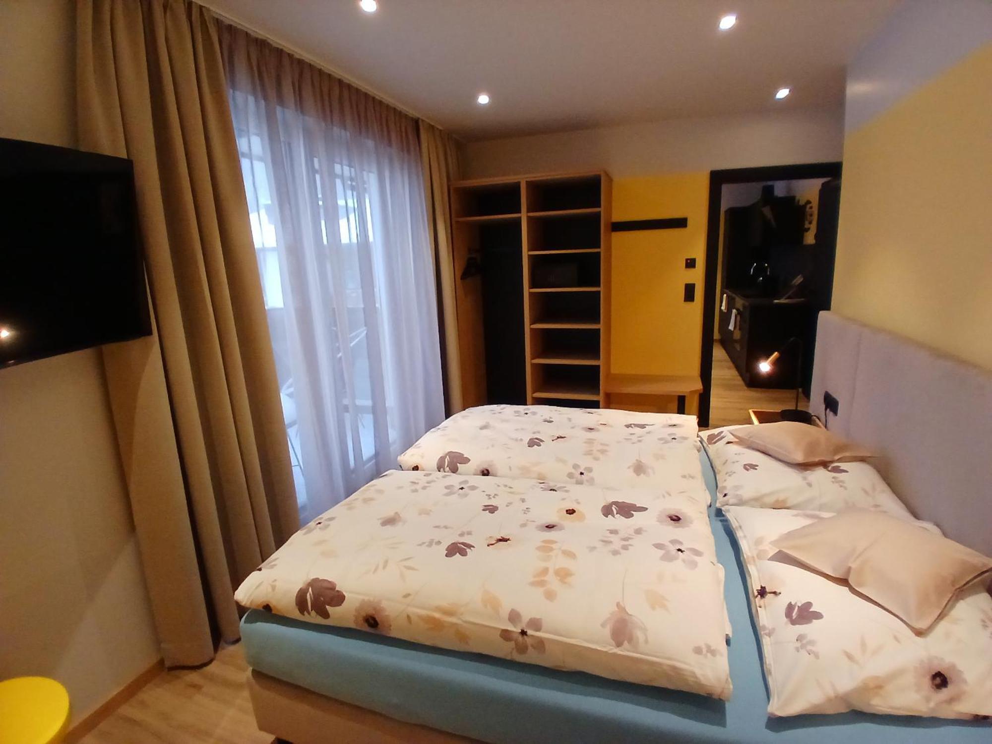 Appartement Lorenzi Solden Luaran gambar